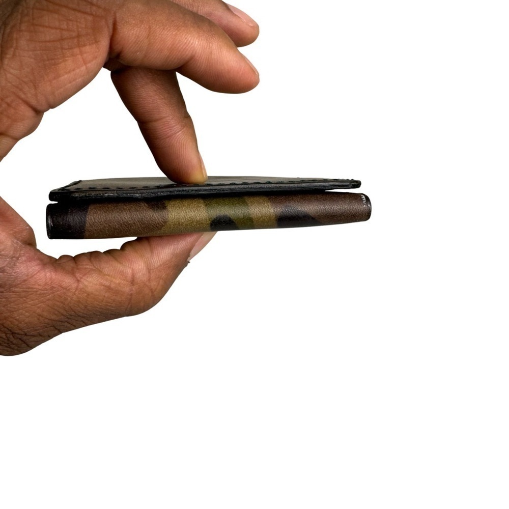 Military Inspired Hand Crafted Italian Leather Tri-fold Card Wallet (Camouflage) - Picture 7 of 8